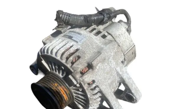 KIA Sorento Generator/alternator 373004A300 021319212