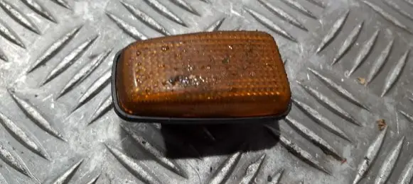 Citroen Berlingo Front fender indicator light