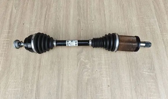 BMW 8 G16 Front driveshaft 8687377