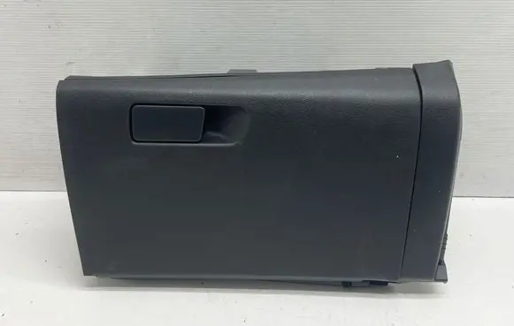 Nissan Rogue Glove box set 681026RR0A 685R16RR0A
