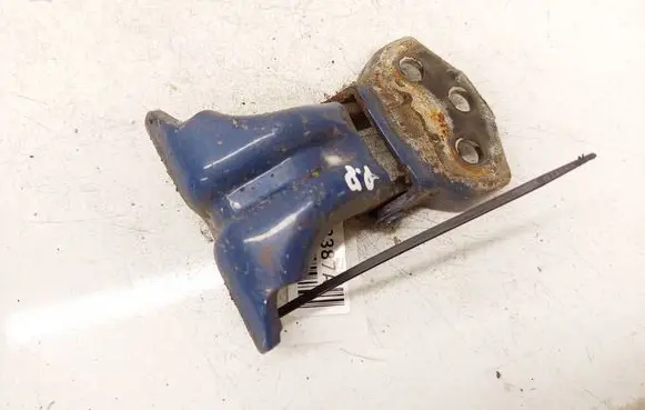 Nissan Serena Front door upper hinge