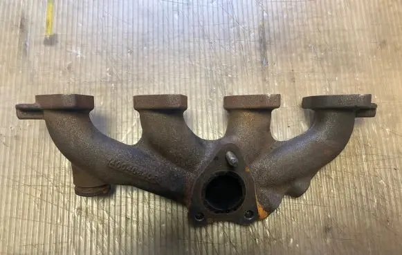 Renault Captur Exhaust manifold 140040840R