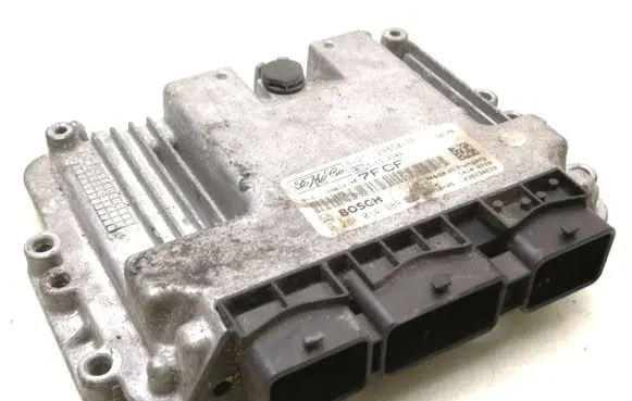 Ford Fiesta Engine control unit/module 8V2112A650PF 0281014989 7FCF