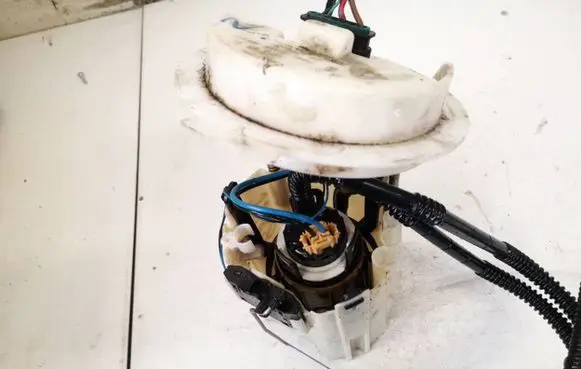 Mercedes-Benz C AMG W204 In-tank fuel pump a2044700594 1582881013