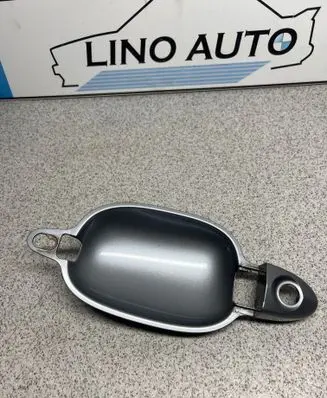 Front door exterior handle/bracket
