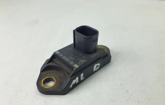 Mercedes-Benz ML W164 Acceleration sensor 0045423518 06W12