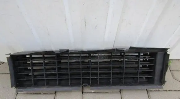 Nissan Qashqai Radiator trim 