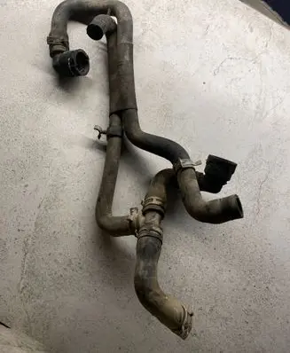 Ford Galaxy Engine coolant pipe/hose 7M0122291