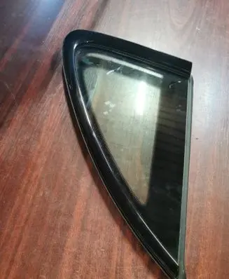 Porsche Macan (95B) Rear side window 95B845297