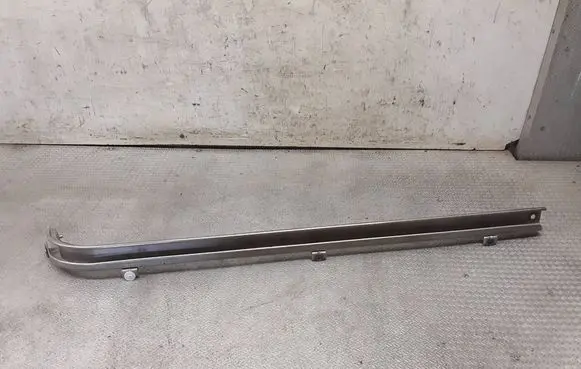 Mercedes-Benz Vito Viano W447 Sliding door middle rail