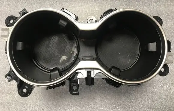 Cup holder front