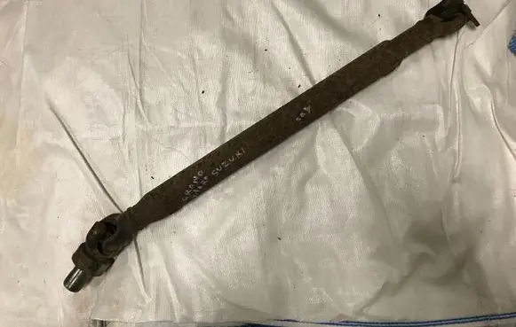 Suzuki Grand Vitara II Rear driveshaft/prop shaft 