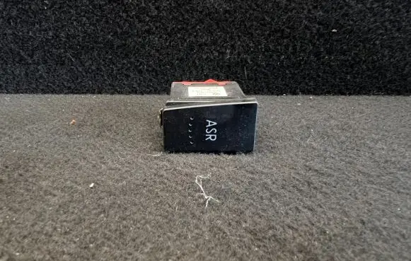 Volkswagen PASSAT B5.5 Traction control (ASR) switch 3B0927133A