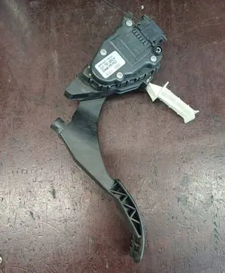BMW 5 E39 Accelerator throttle pedal 6PV00777001 1J1721503H
