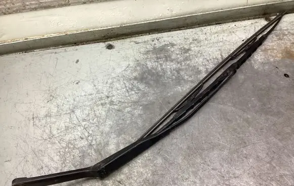 Mercedes-Benz SLK R170 Windshield/front glass wiper blade 
