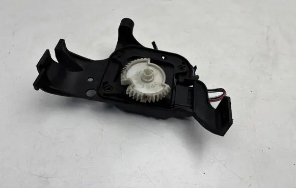 Volkswagen Polo IV 9N3 Air flap motor/actuator 0132801202