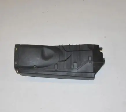 Mercedes-Benz E W211 Air filter box A6460901001