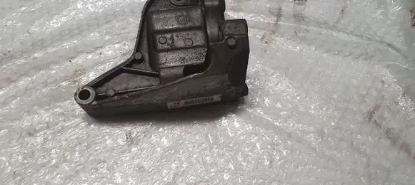 BMW 3 E90 E91 Power steering pump mounting bracket 7692974546