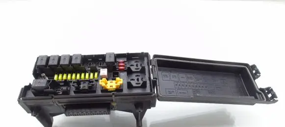 Jeep Commander Fuse box set 04692114AC