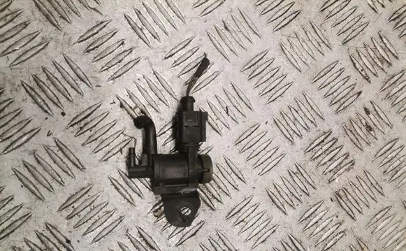 Volkswagen Touran I Turbo solenoid valve