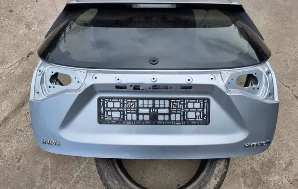 Toyota Yaris Cross Tailgate/trunk/boot lid 