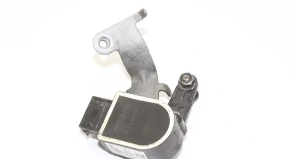 Volvo XC40 Rear air suspension level height sensor 32221477 32221958