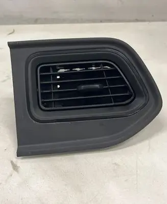 Renault Master III Dashboard air vent grill cover trim 687505442R 687501519r