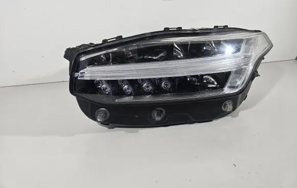 Volvo XC90 Headlight/headlamp 32228304