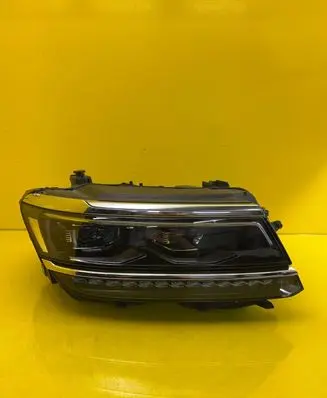 Volkswagen Tiguan Headlight/headlamp 5NB941082A