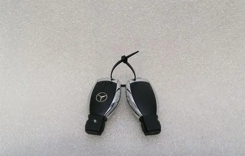 Mercedes-Benz C W204 Ignition key/card