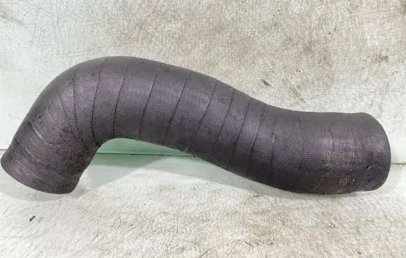 Volvo V70 Intercooler hose/pipe 30636856
