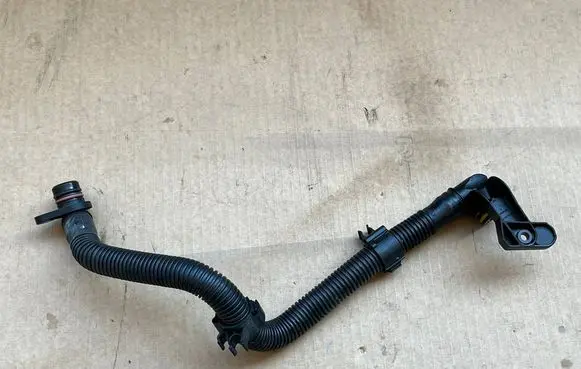 Audi A4 S4 B8 8K Breather hose/pipe 06L103226