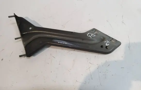Audi Q5 SQ5 Fender mounting bracket 8R0821136