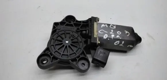 Mercedes-Benz C W202 Front door window regulator motor 119650105