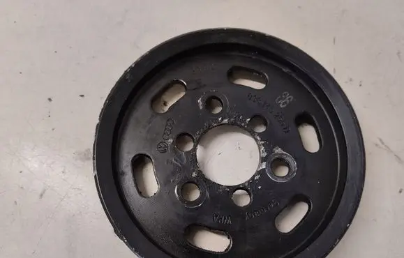 Audi A4 S4 B5 8D Power steering pump pulley 038145255D