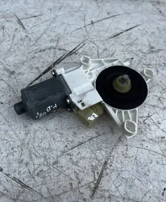 Mercedes-Benz GL X164 Front door window regulator motor A2518200842
