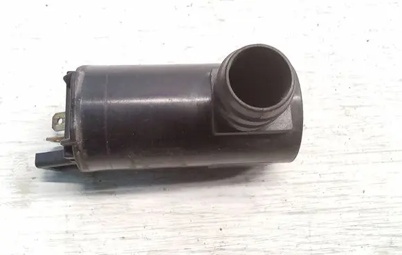 Suzuki Grand Vitara I Windscreen/windshield washer pump