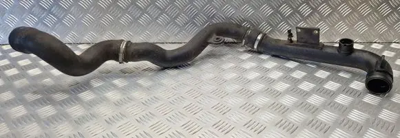 Intercooler hose/pipe