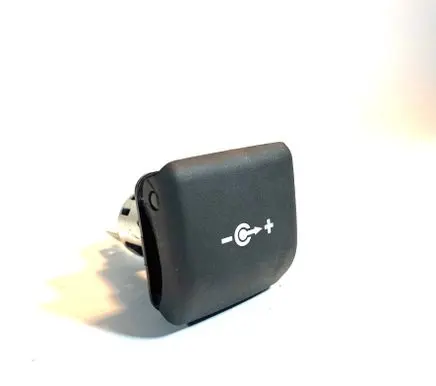 BMW 1 E81 E87 12 V Socket (rear) 61346904008 6904008