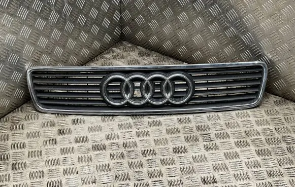 Audi A4 S4 B5 8D Front grill 8D0853651E