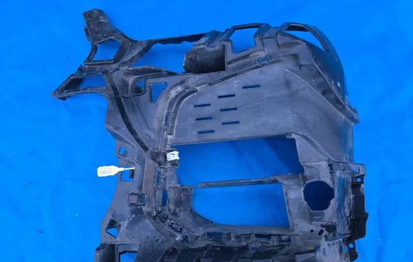 BMW X1 F48 F49 Front bumper mounting bracket 8075879