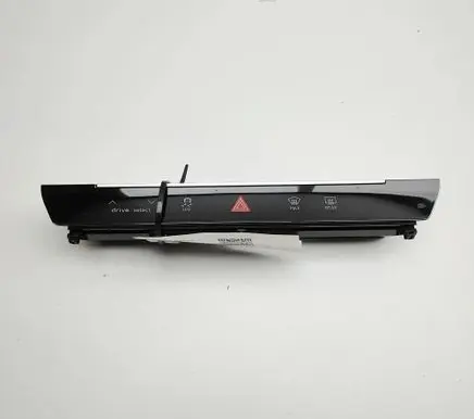 Audi RS6 C8 Hazard light switch 4K0925301B