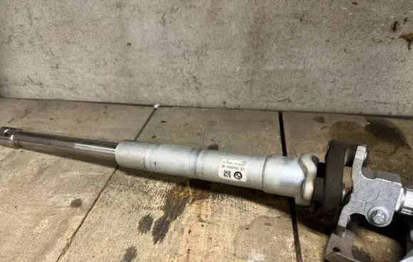 BMW 7 G11 G12 Steering column universal joint 6862654 2002174