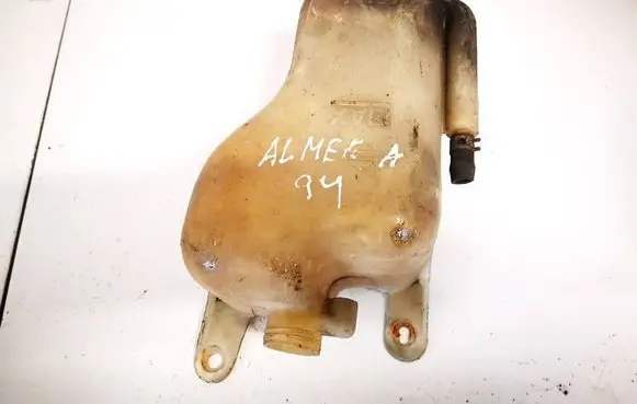 Nissan Almera Coolant expansion tank/reservoir