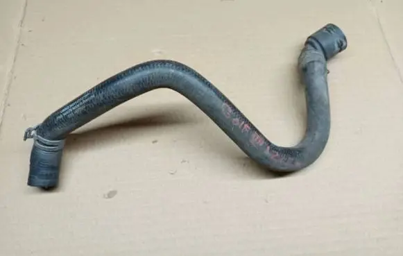 Volkswagen Golf VII Engine coolant pipe/hose 5Q0122157BP X144678