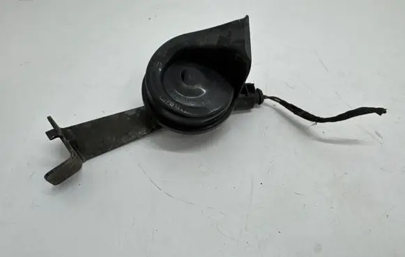 Audi A7 S7 4G Horn signal 4G0951221