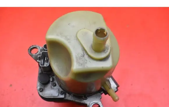 Volvo S40, V40 Power steering pump 4N51-3K514-DJ