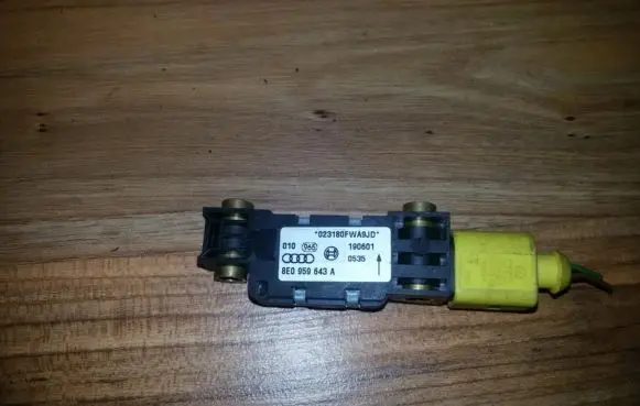 Audi A4 S4 B6 8E 8H Airbag deployment crash/impact sensor 8E0959643A