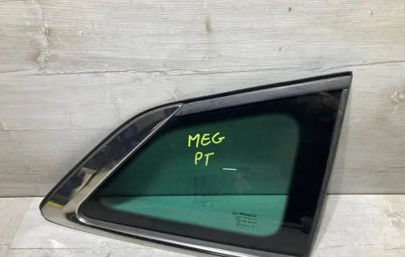 Renault Megane IV Rear side window 833064712R 833062109R