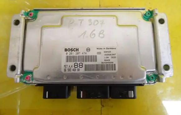 Peugeot 307 Engine control unit/module 0261207474 9650346080